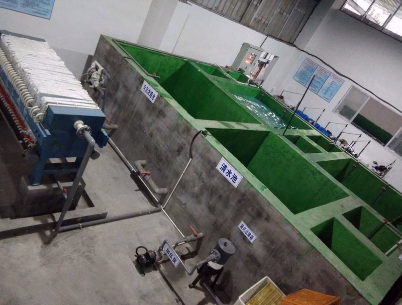 1514777434538751.jpg nEO_IMG_荣峰家具:混凝土衬玻璃钢防腐池体.jpg